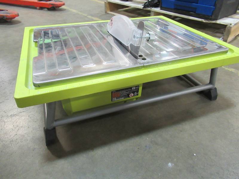 lot 158 image: Ryobi 7 in. Tabletop Tile Saw, WS722 - In nice working condition.