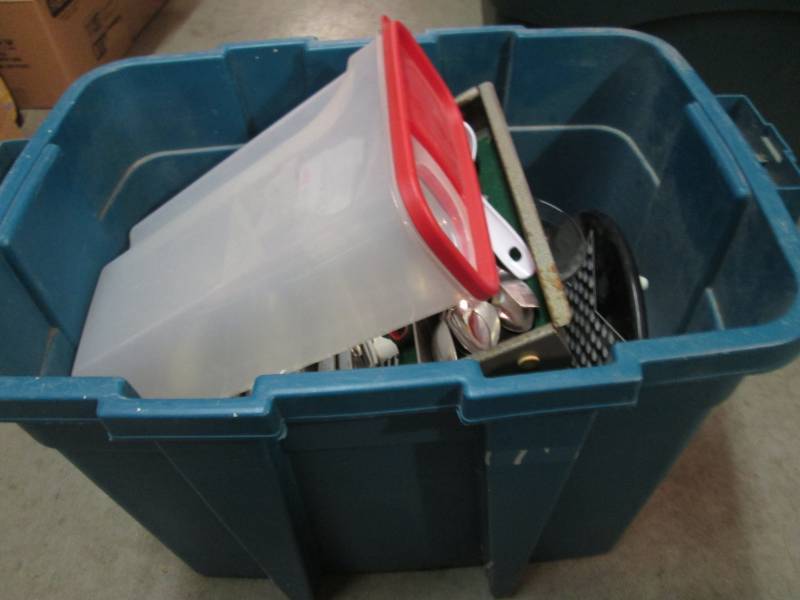 Tote Full of Misc See Photos  RM4...