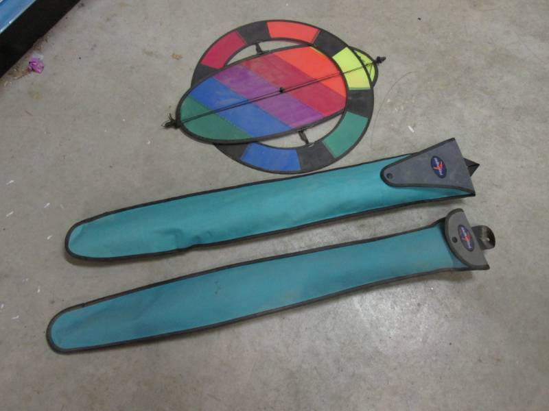 2 Into The Wind Kites and 1 Flip Ki...