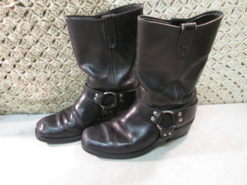 Pair of Nitro Square Toe Boots Sizz...