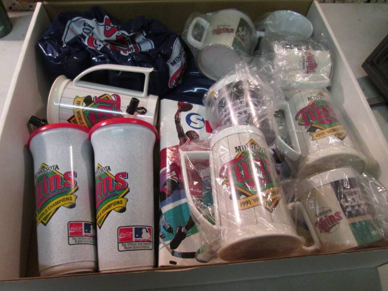 Lot of Misc Minnesota Twins Collect...