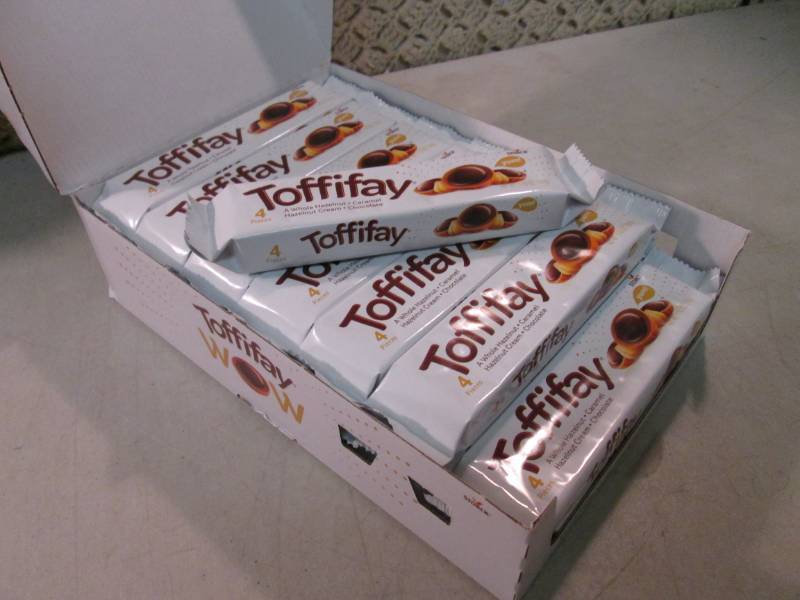 Box of 21 Toffifay 4 pc Packs Best ...