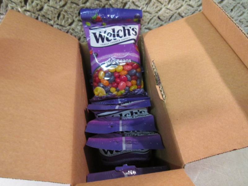 Box of 8 Bags of Welchs Jelly Bean...