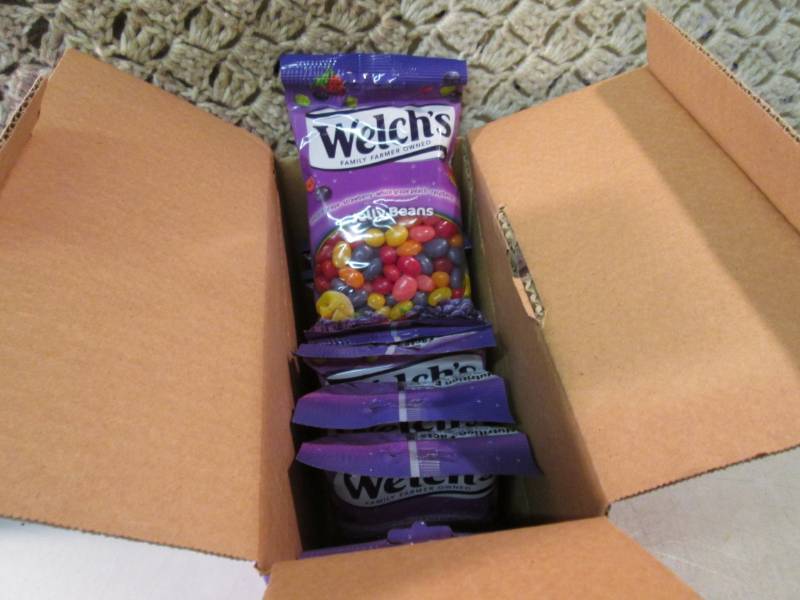 Box of 8 Bags of Welchs Jelly Bean...