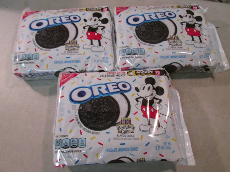 3 Packs of Birthday Cake Oreo Cooki...