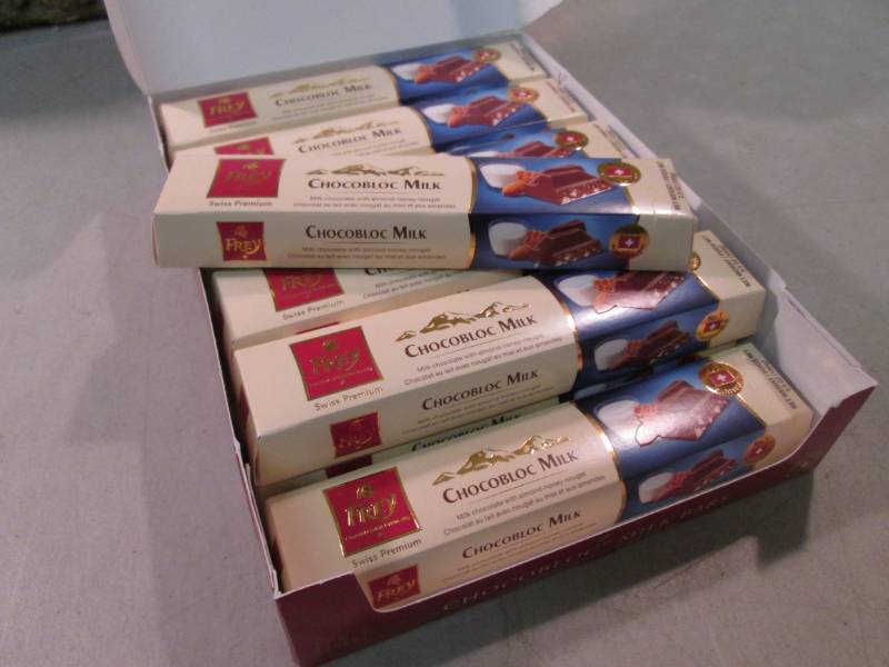 Box of 12 Frey Swiss Chocolate Choc...