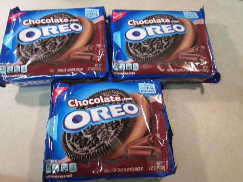 3 Packs of Chocolate Creme Oreo Coo...