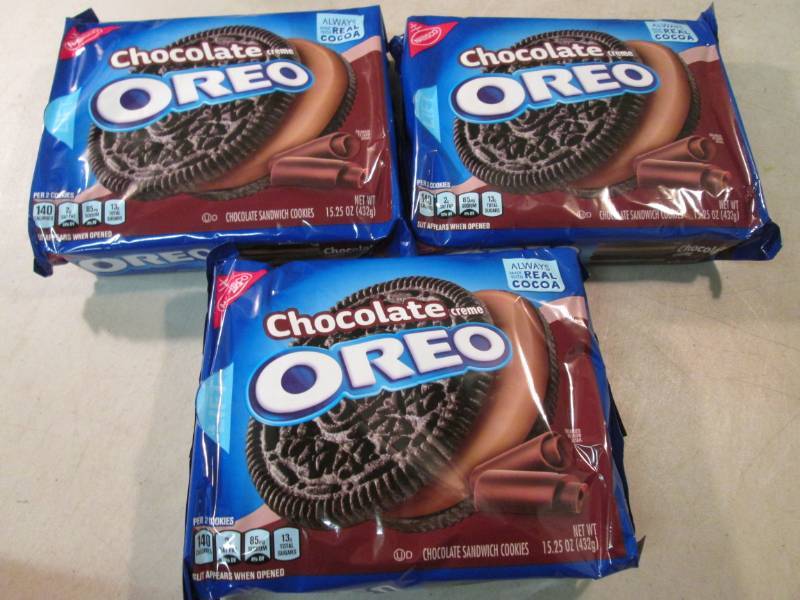 3 Packs of Chocolate Creme Oreo Coo...