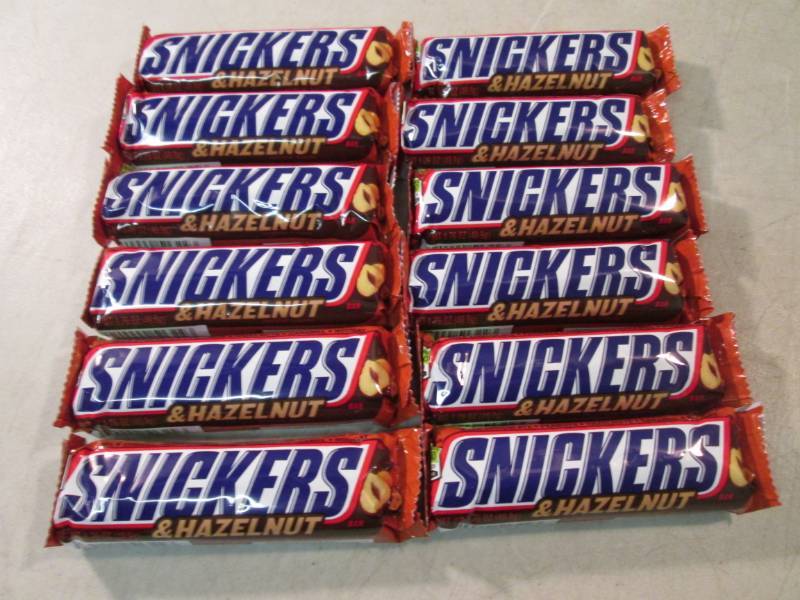12 Snickers & Hazelnut Candy Bars B...