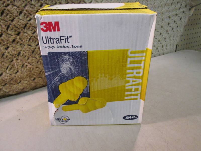 Box of 50 Pairs of 3M Ultra Fit Cor...