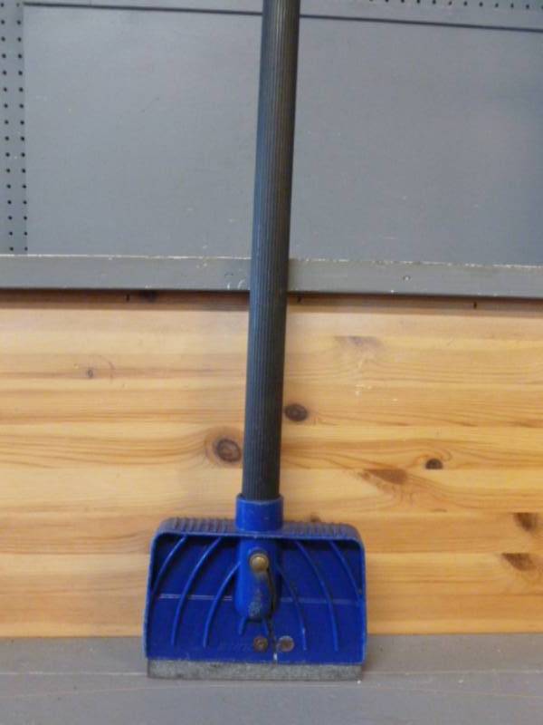 Ice Scraper