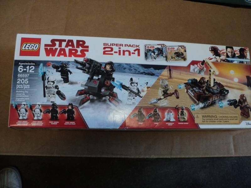 lot 56 image: LEGO Star Wars Super Pack...