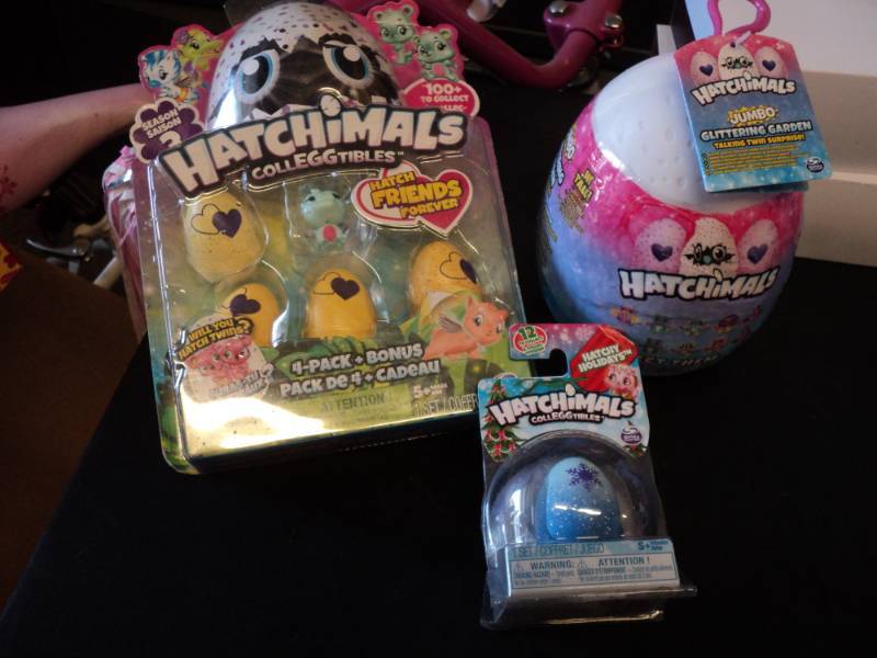 lot 95 image: Hatchimals- Variety...