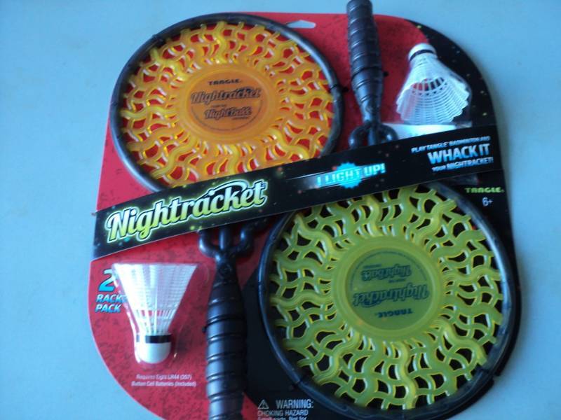 lot 107 image: Tangle Nightracket Set...
