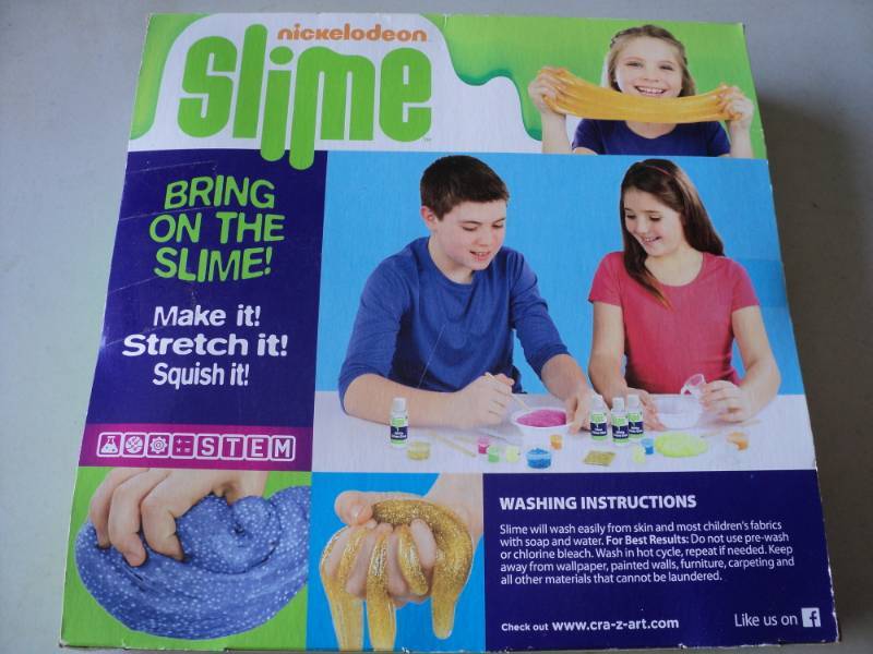 lot 113 image: Nickelodeon Slime...