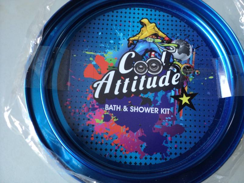 lot 123 image: Cool Attitude Bath and Shower Kit...