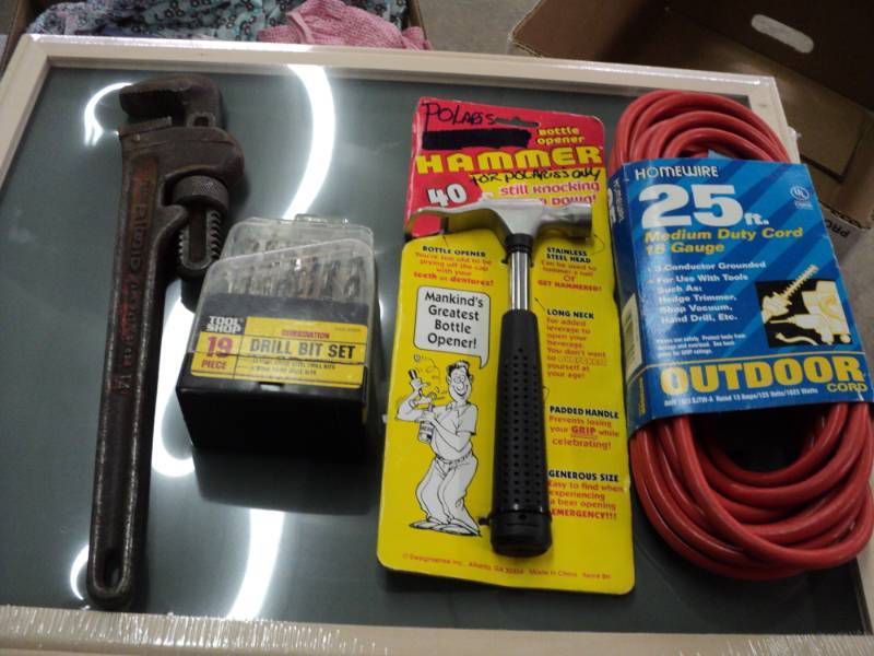 lot 17 image: 25 ft Cord, Hammer Bottle Opener, 1...