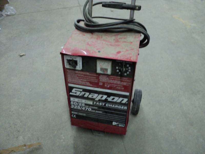 lot 42 image: Snap-on Fast Charger...