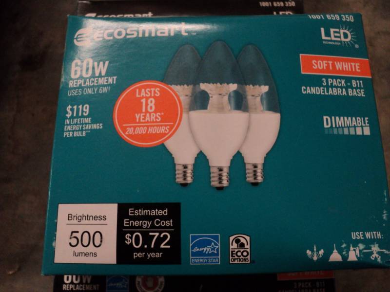 lot 76 image: 10 - 3 packs Ecosmart 60W  LED Cand...