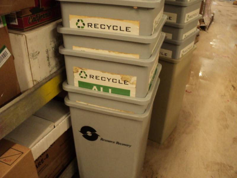 lot 80 image: 4 Recycle Containers...