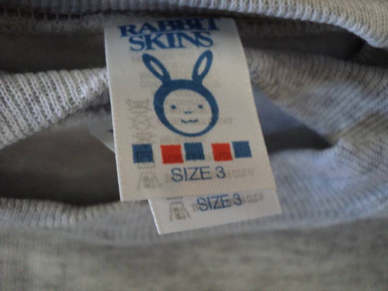 lot 110 image: 18  size 3 Grey Long Sleeve Sweatsh...