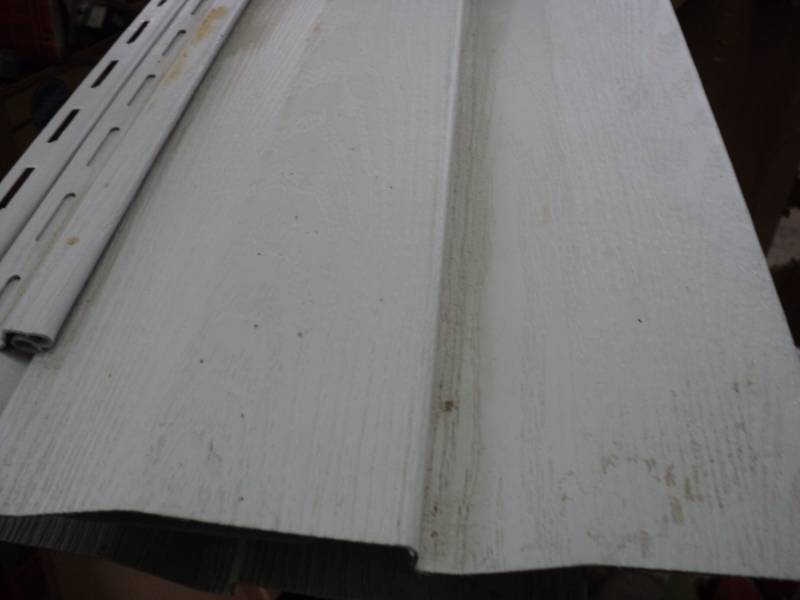 lot 131 image: 13 Pieces of Vinyl - enough for a s...