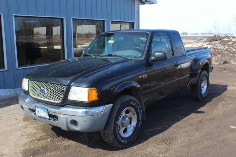 lot 3531 image: 2001 Ford Ranger XLT 4x4 Extended Cab