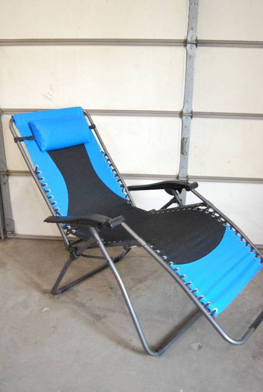 lot 80 image: Sportsman 203