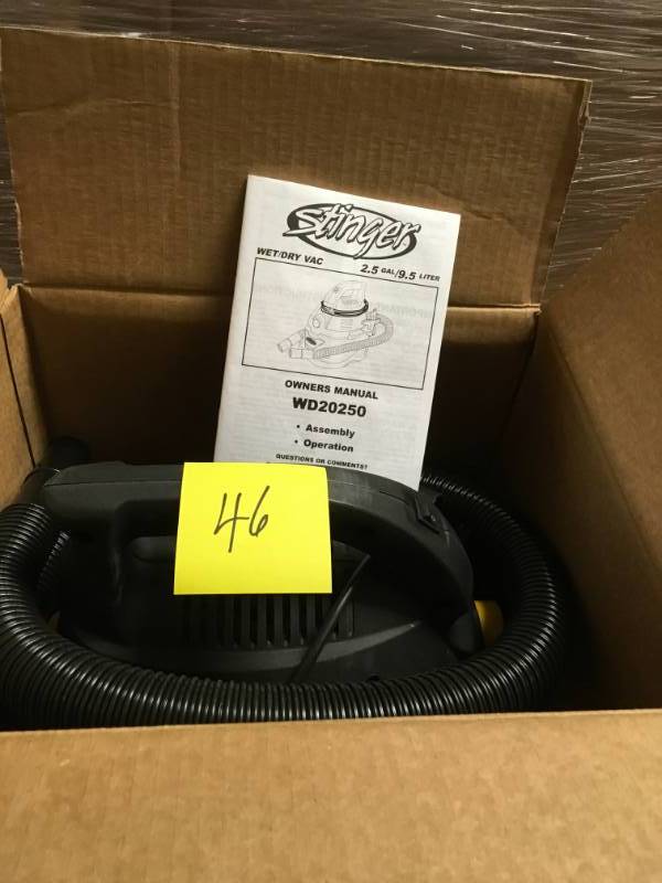 lot 46 image: Stinger 2.5 Gal. 1.75-Peak HP Compact Wet Dry Vac in good condition