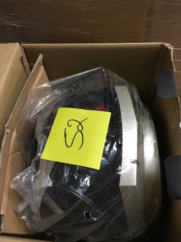 lot 52 image: Vornado VH200 1500-Watt Vortex Whole Room Electric Portable Fan Heater