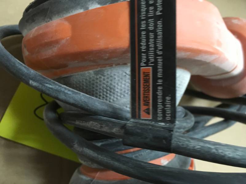 lot 82 image: RIDGID 18-Volt Cordless 5 in. Random Orbit Sander (Tool Only) USED in good working condition