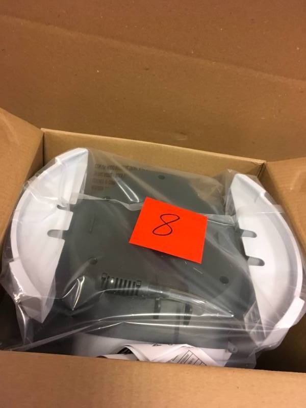 lot 8 image: Arctic Cove 18-Volt Two Speed Misting Bucket Top Fan not used