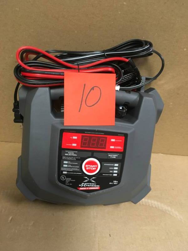 lot 10 image: Schumacher Battery Extender 6-Volt or 12-Volt, 15 Amp Battery ChargerMaintainer in good working condition