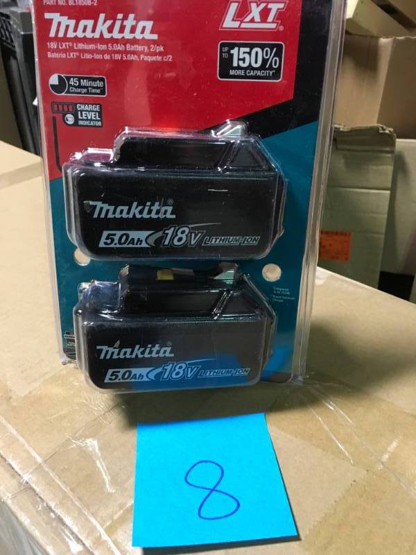 lot 8 image: Makita 18-Volt LXT Lithium-Ion High Capacity Battery Pack 5.0Ah with LED Charge Level Indicator (2-Pack) not used