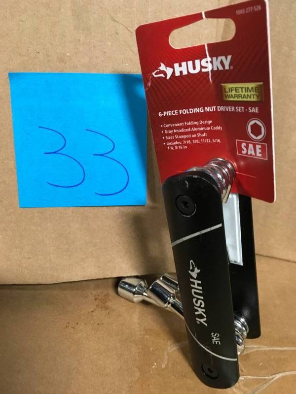 lot 33 image: Husky SAE Folding Nutdriver Set (6-Piece) in very good condition