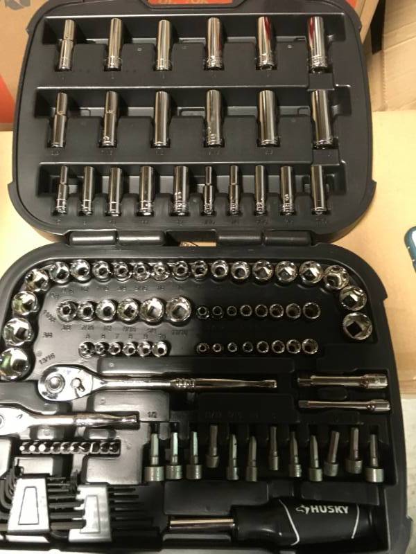 lot 54 image: Husky Mechanics Tool Set (111-Piece) in very good condition