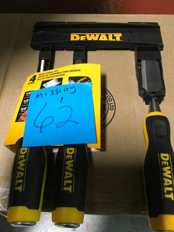 lot 62 image: DEWALT Wood Chisel Set (4-Piece) MISSING 1 PC