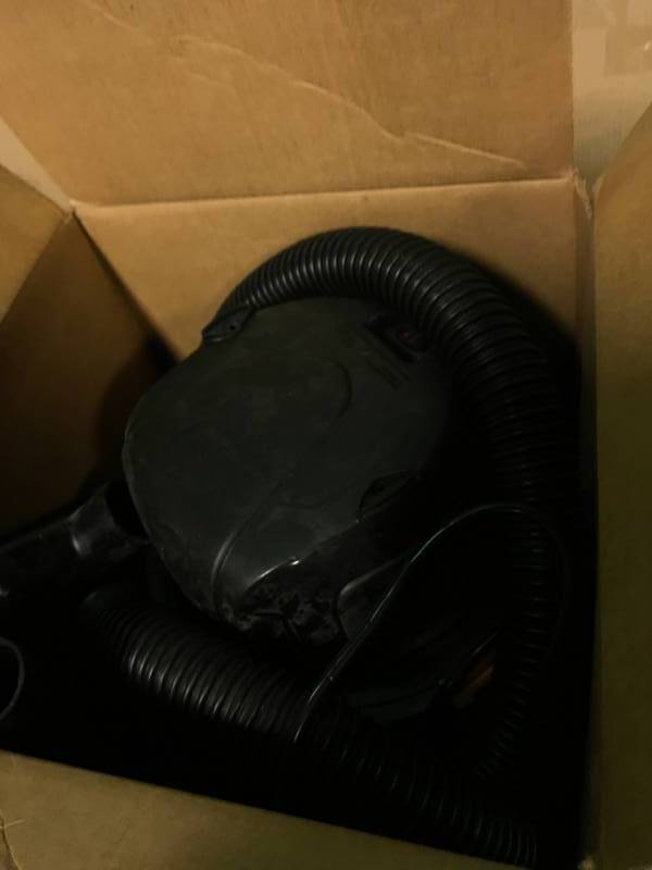 lot 66 image: RIDGID 6 Gal. 4.25-Peak HP Stainless Steel Wet Dry Vac USED in very good condition