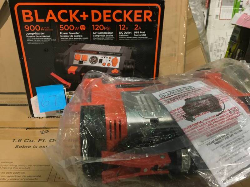 lot 67 image: BLACKDECKER 500-Watt Portable Power Station in very good condition