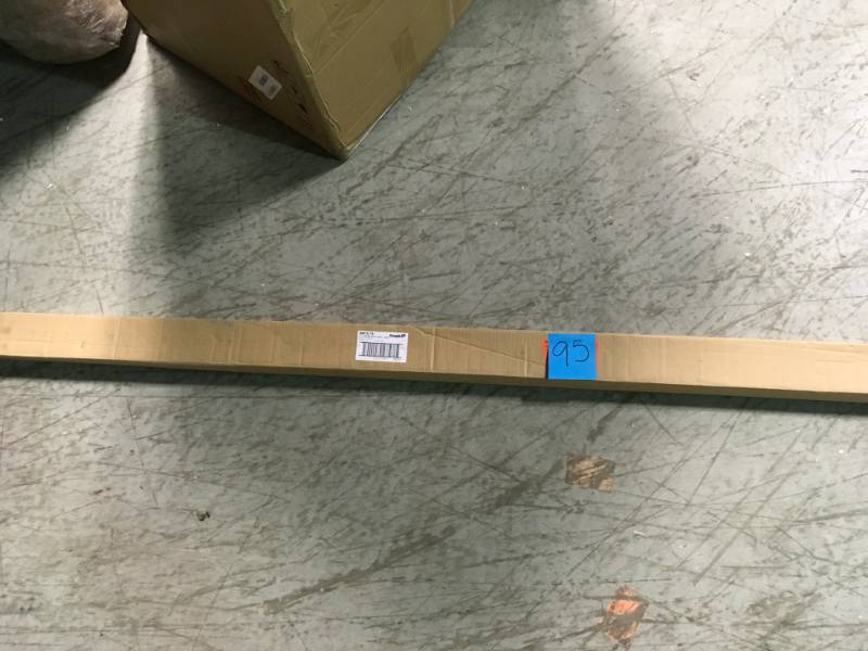 lot 95 image: Empire 78 in. Magnetic Box Level in very good condition