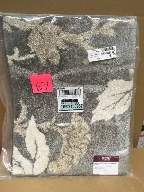 lot 67 image: Home Decorators Collection Blooming Flowers Gray 2 ft. x 3 ft. Scatter Rug not used