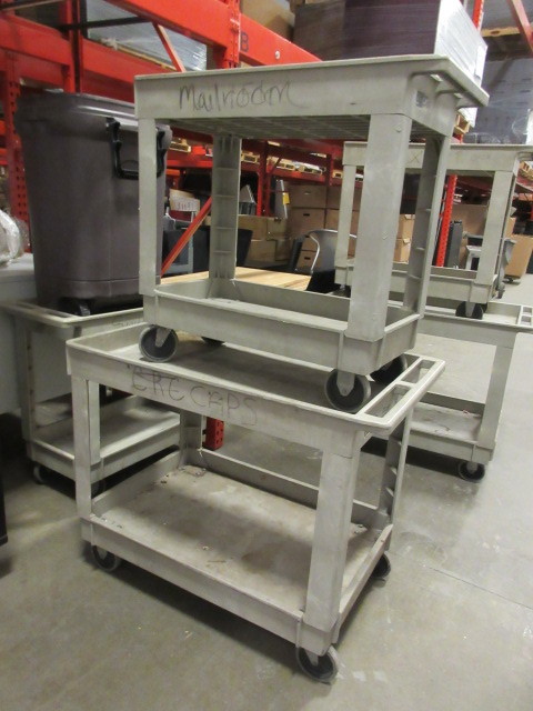 RUBBERMAID SERVICE CARTS