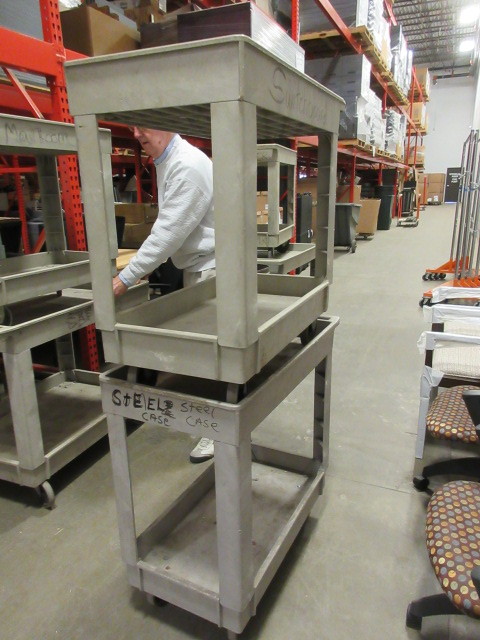 RUBERMAID SERVICE CARTS