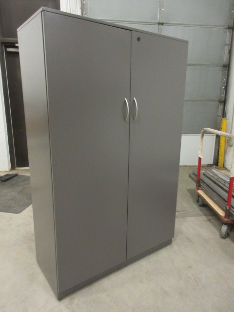 NEW DOUBLE DOOR CABINET