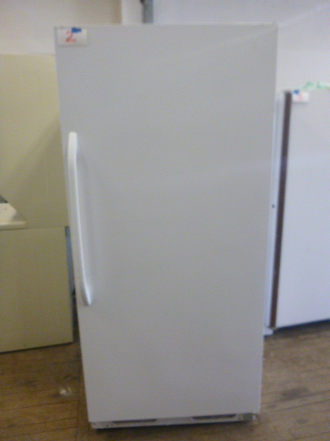 lot 2 image: GE Upright Freezer
