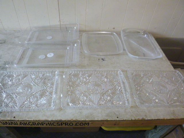 lot 16 image: Serving Trays