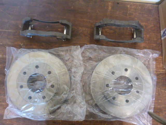 lot 20 image: NEW Ford Pickup 250 Brake Parts