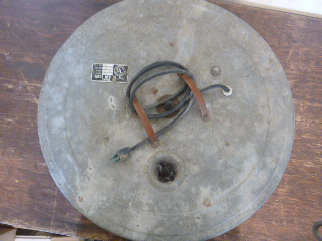 lot 22 image: 100 Egg Incubator