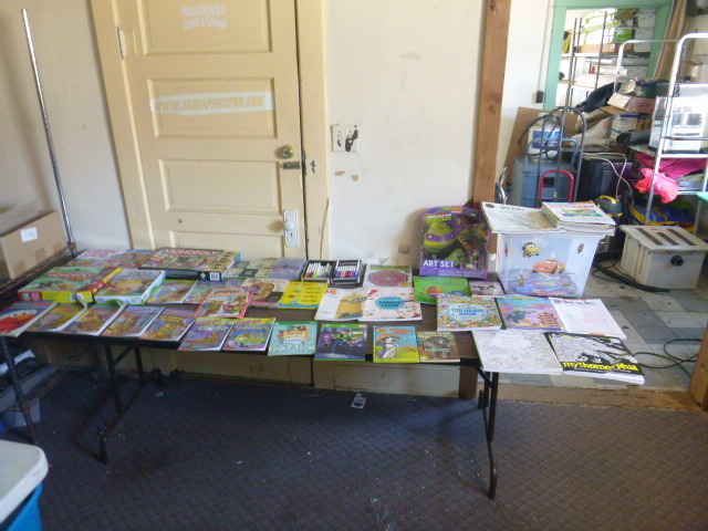 lot 45 image: Lot of Miscellaneous Games and Coloring Books