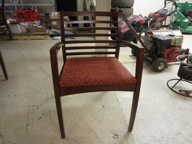 lot 114 image: KIMBALL RECEPTION CHAIRS